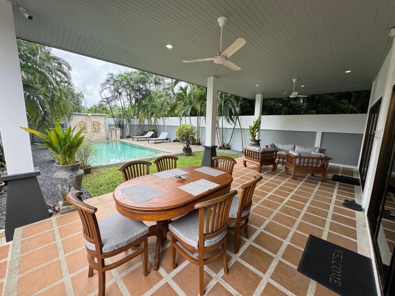 มองต์ราเชต์ วิลลา บาย เจ็ทตา Villa Rawai ภายนอก รูปภาพ