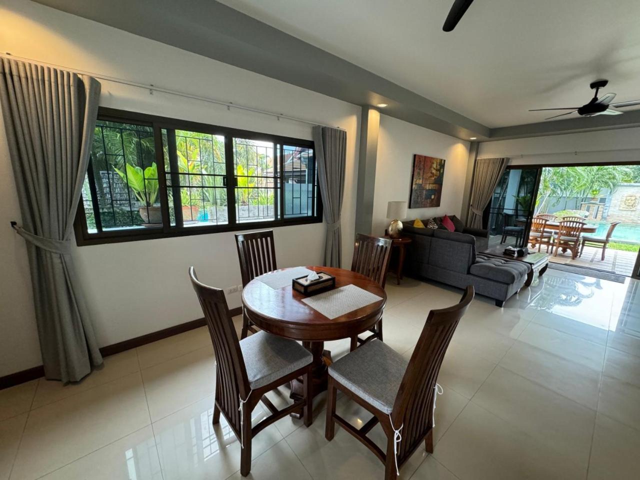 มองต์ราเชต์ วิลลา บาย เจ็ทตา Villa Rawai ภายนอก รูปภาพ