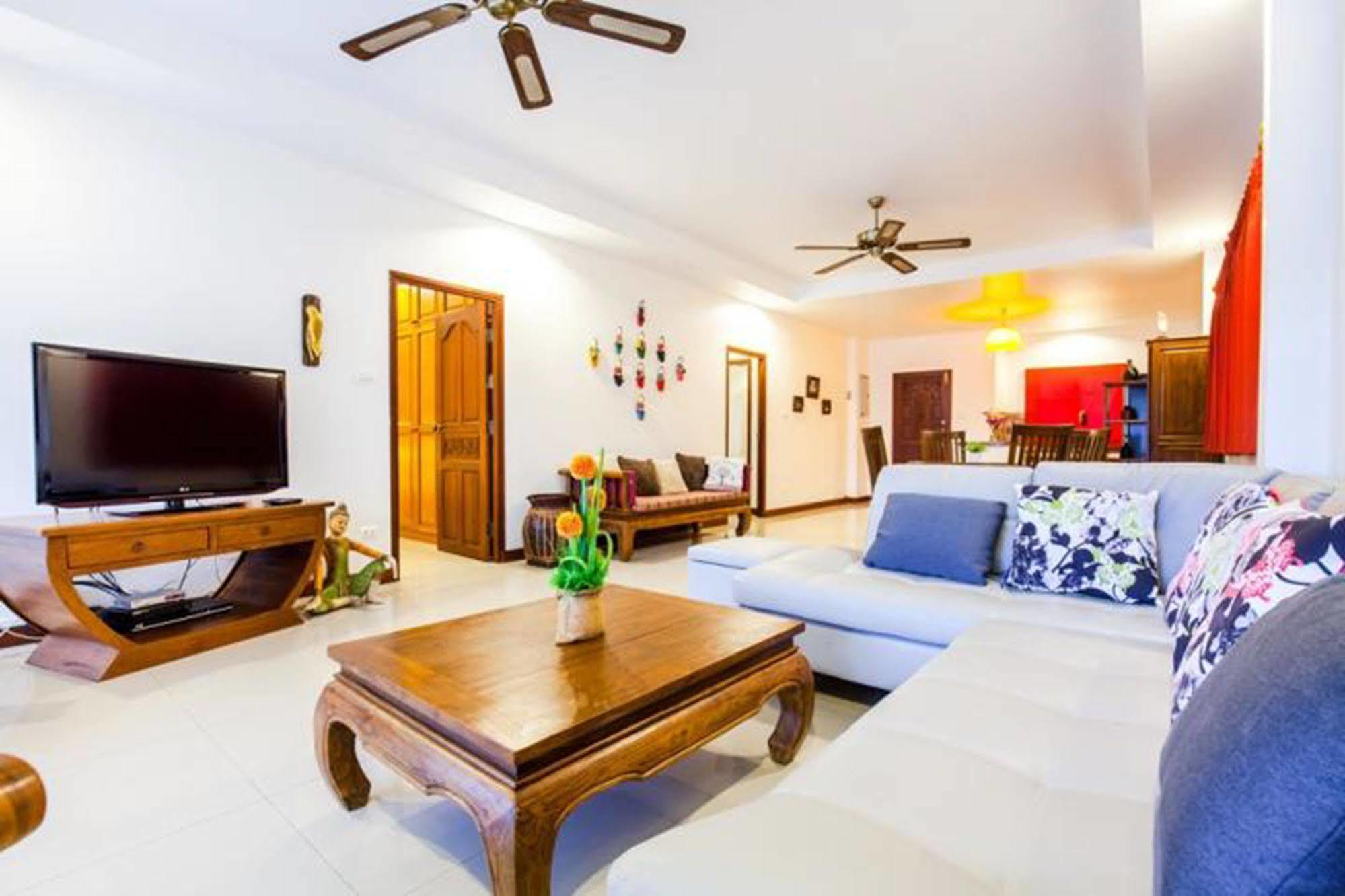 มองต์ราเชต์ วิลลา บาย เจ็ทตา Villa Rawai ภายนอก รูปภาพ